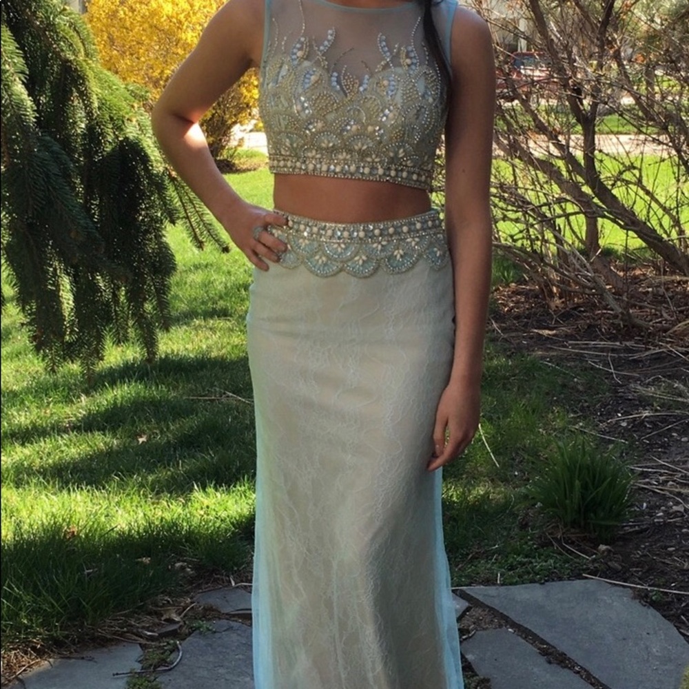 Prom dress